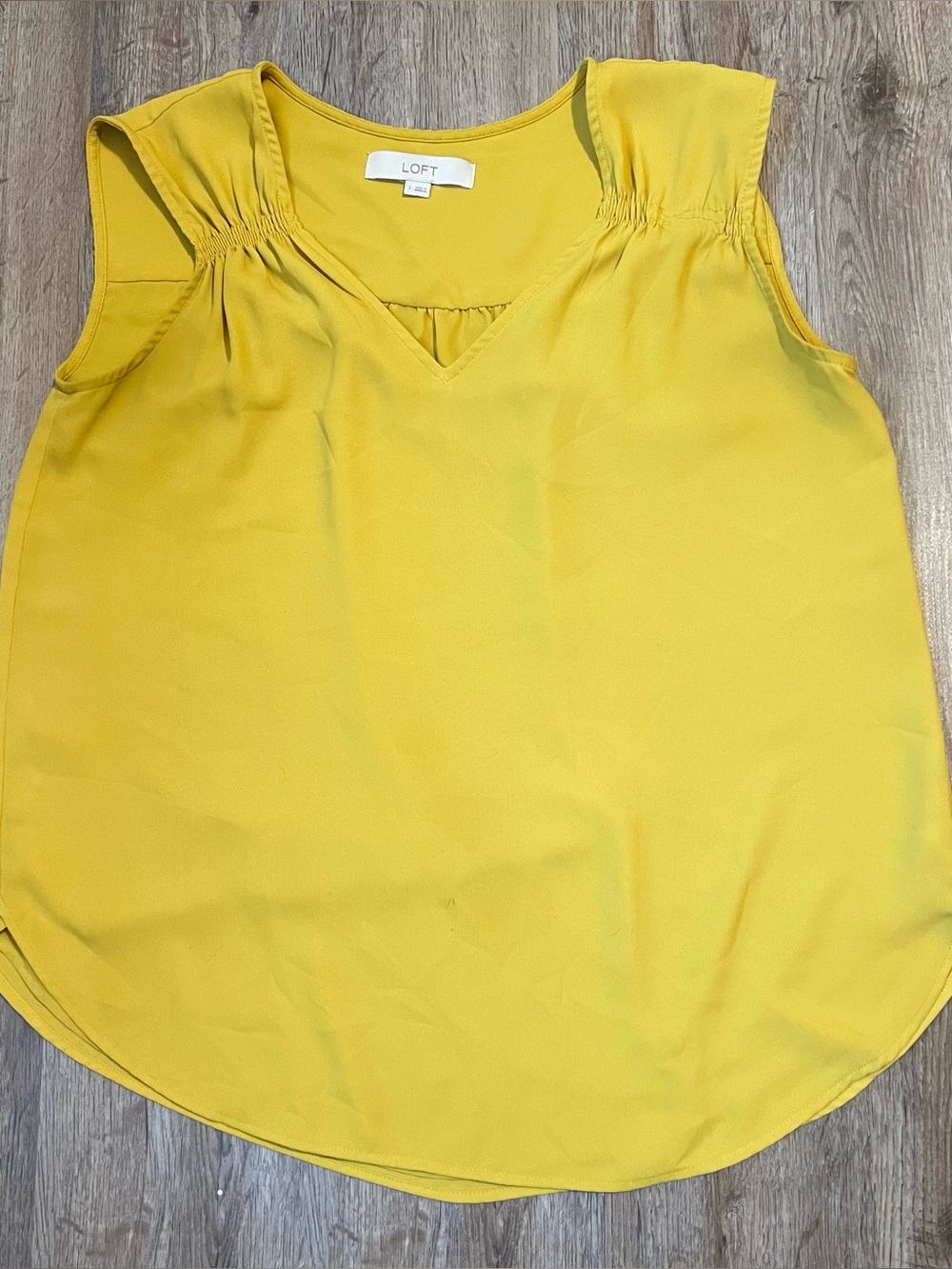 LOFT Women's Yellow Sleeveless V-Neck Blouse